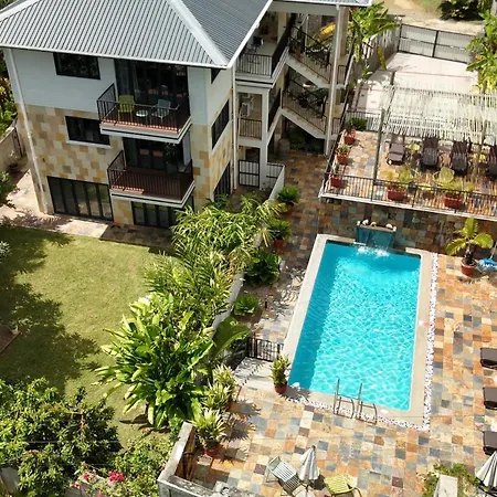 Lodoicea Apartments